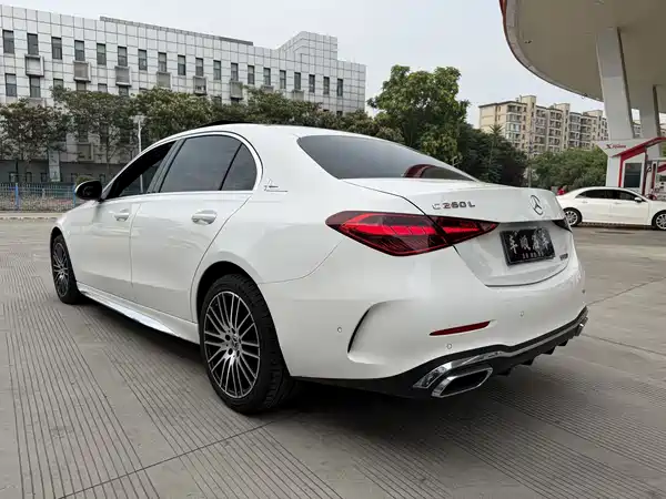 Mercedes-Benz C-Class 2024