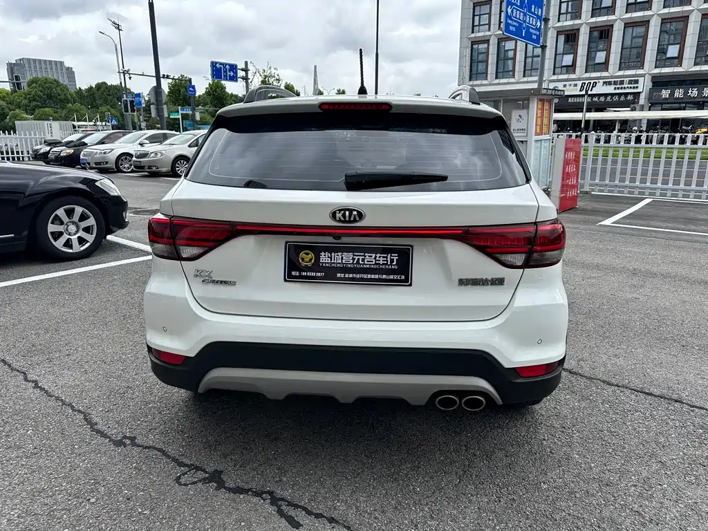 Kia KX Cross 2018 — фото 8