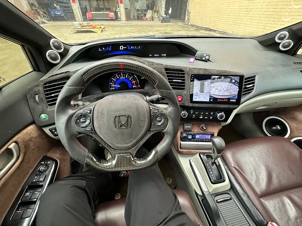 Honda Civic 2015 — фото 11