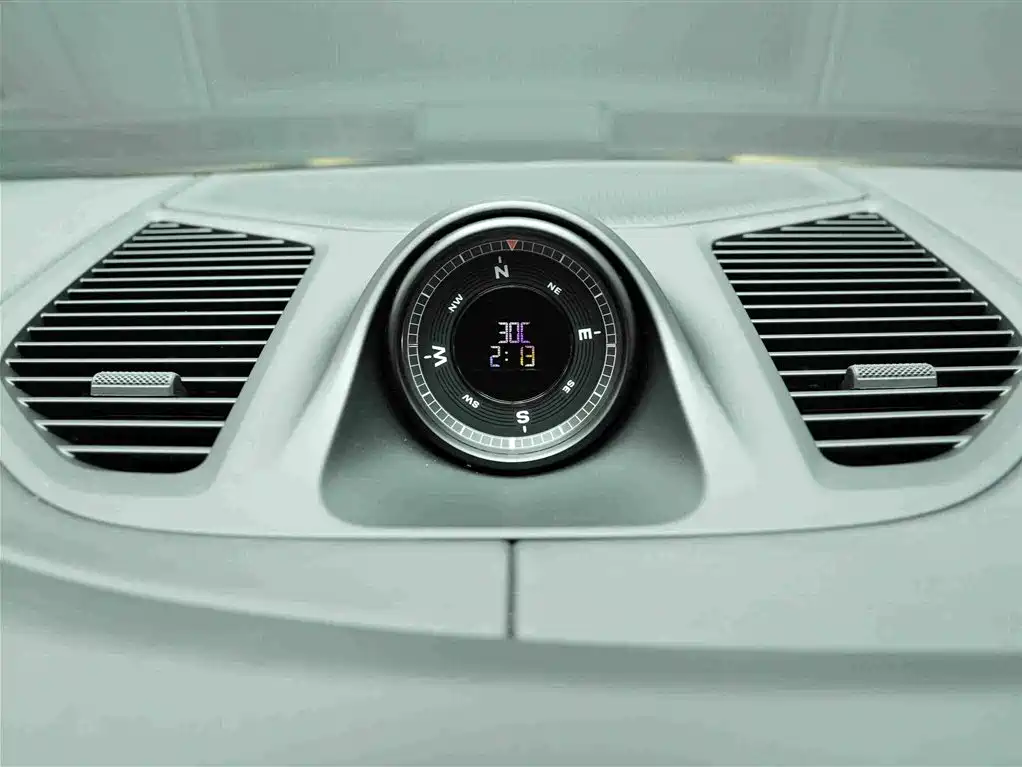 Porsche Cayenne 2024 — фото 19