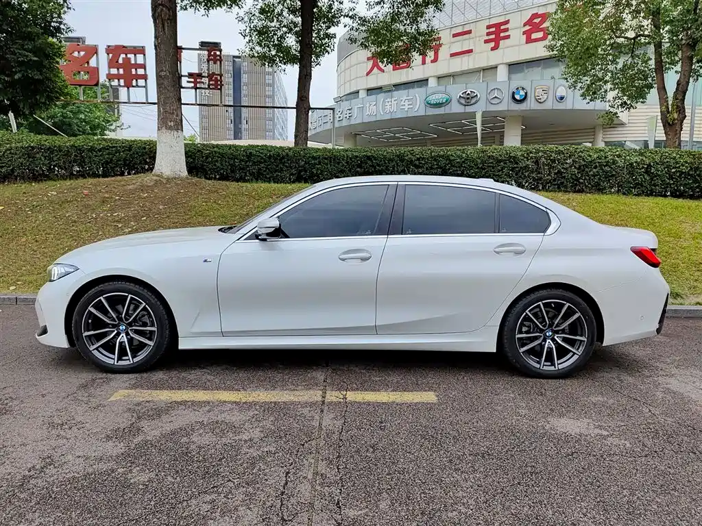 BMW 3 Series 2024 — фото 3
