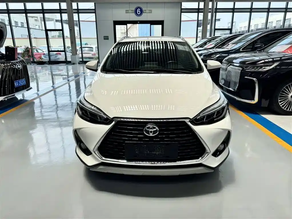 Toyota Yaris L 2021