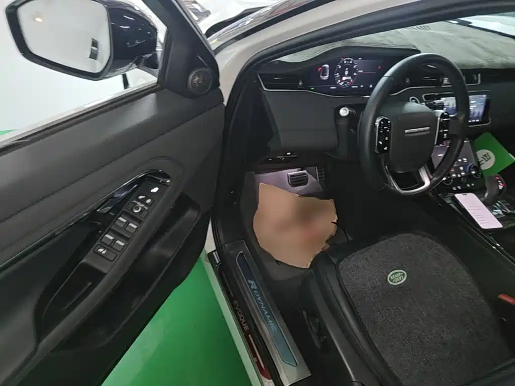 Land Rover Range Rover Evoque 2021 — фото 16