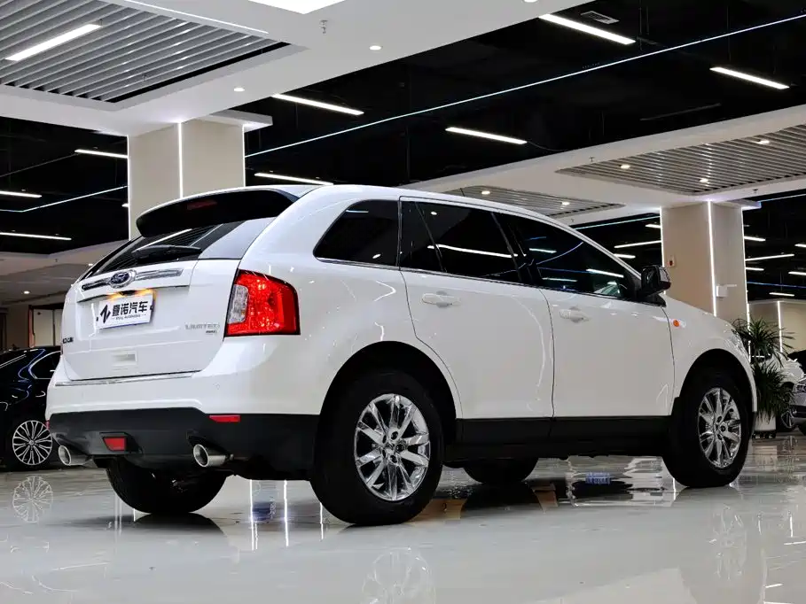 Ford Edge 2015 — фото 14