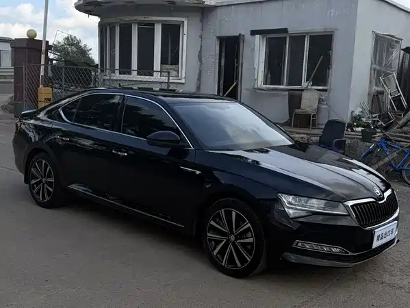 Skoda Superb 2023