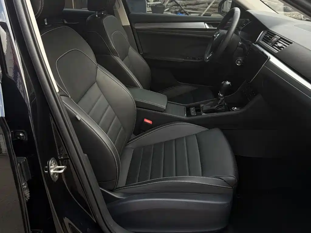 Skoda Speedy 2023 — фото 12