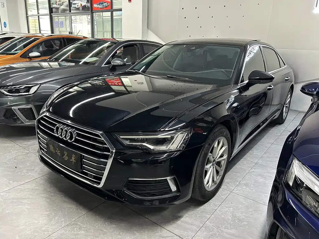 Audi A6L 2019 — фото 1