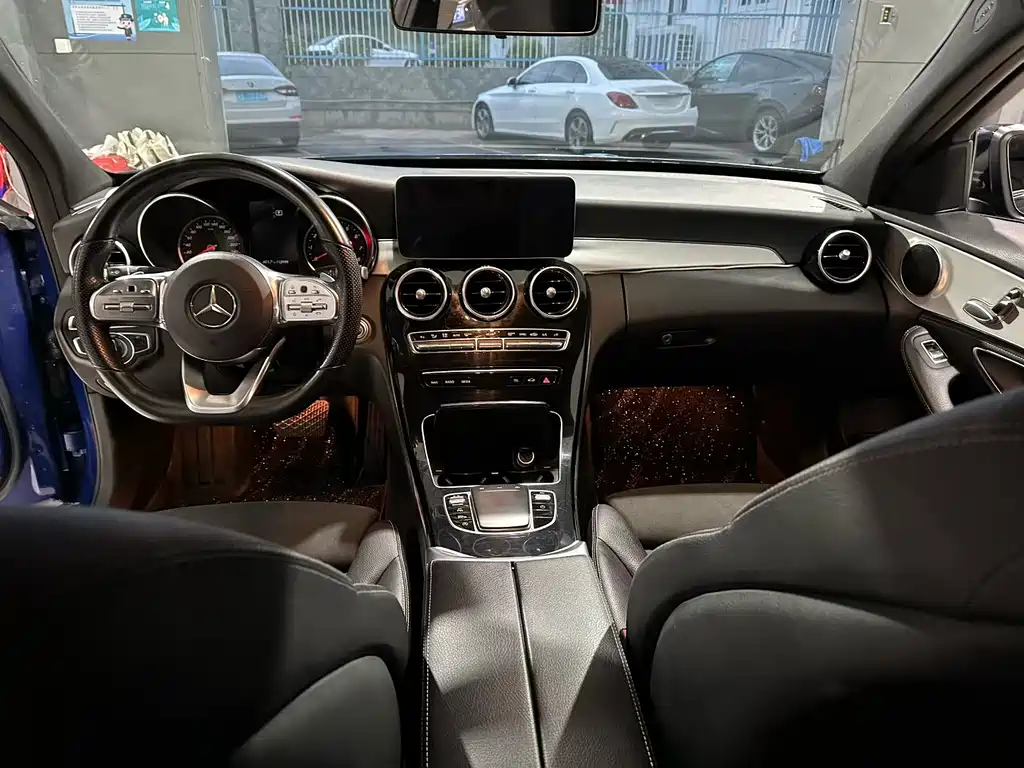 Mercedes-Benz C-Class 2019 — фото 5