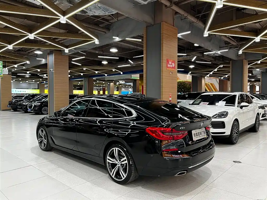 BMW 6 Series GT 2024 — фото 9