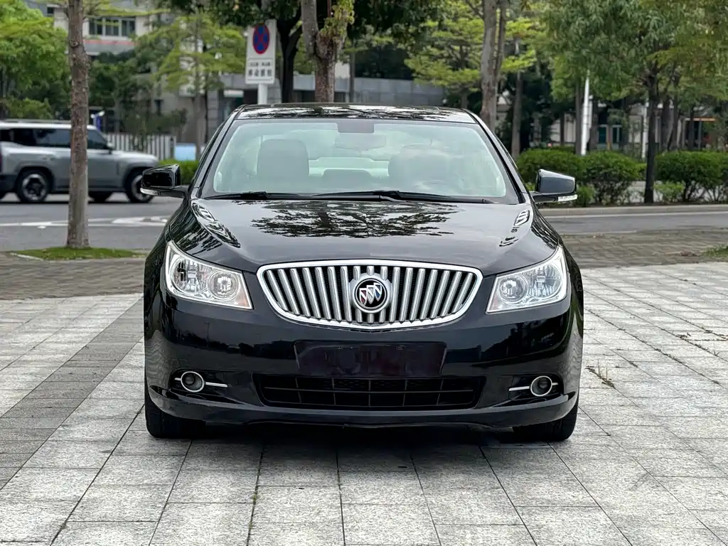 Buick LaCrosse 2013 — фото 2