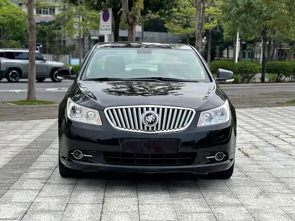 Buick LaCrosse 2012