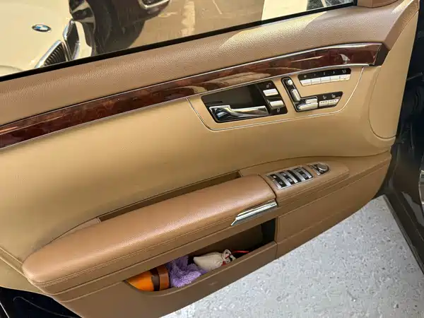 Mercedes-Benz S-Class 2007