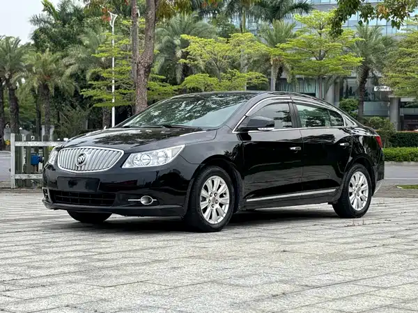 Buick LaCrosse 2012