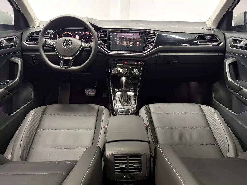Volkswagen T-Roc 2022 — фото 11