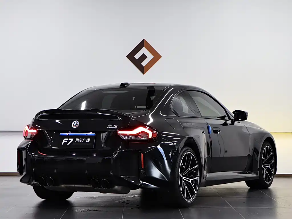 BMW M2 2024 — фото 6