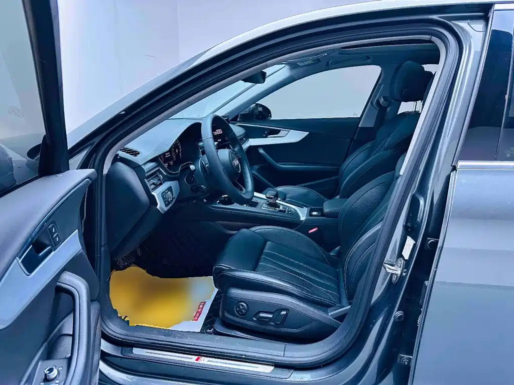 Audi A4L 2023 — фото 16