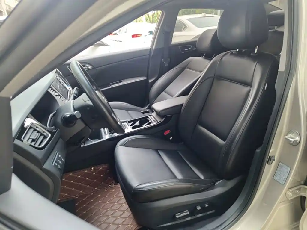 Hyundai Mistra 2015 — фото 15