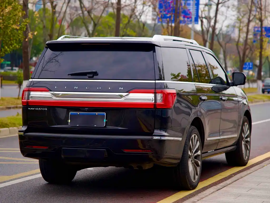 Lincoln Navigator 2019 — фото 5