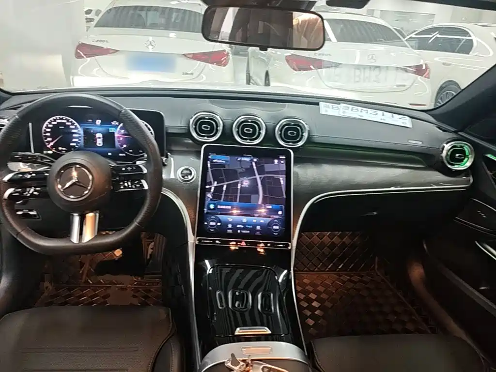 Mercedes-Benz C-Class 2023 — фото 10