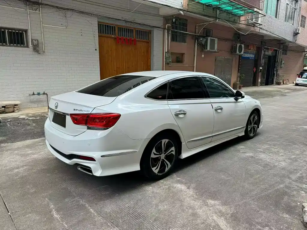 Honda Spirior 2015