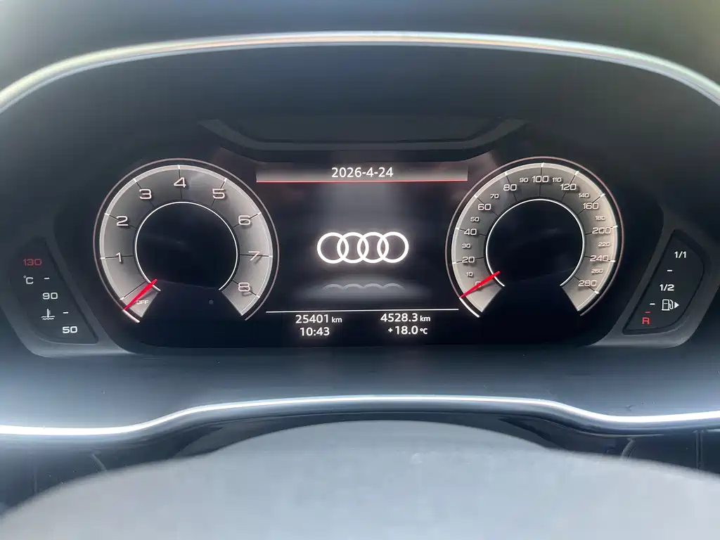 Audi Q3 2023 — фото 9