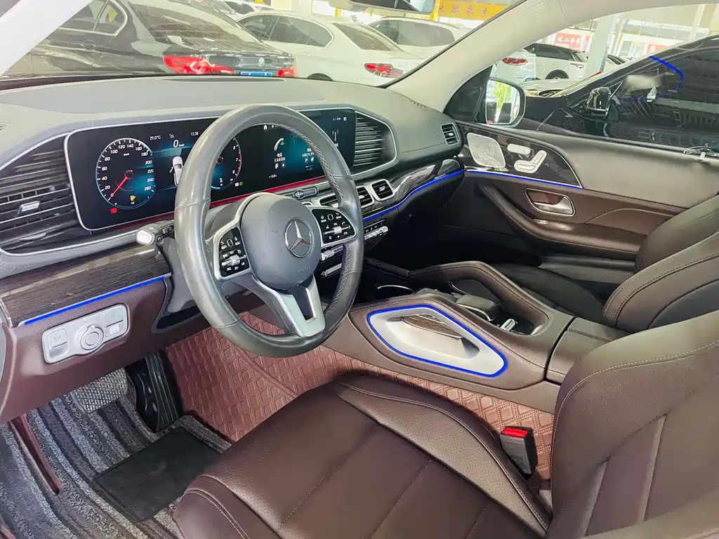 Mercedes-Benz GLE 2019 — фото 9