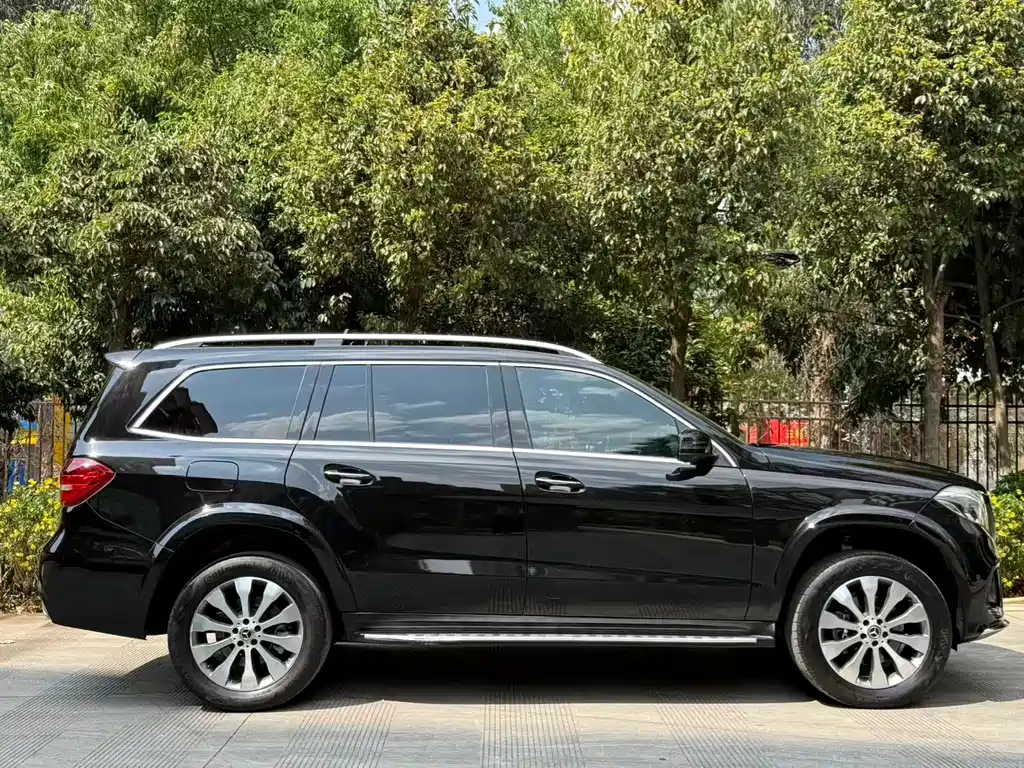 Mercedes-Benz GLS 2018 — фото 42
