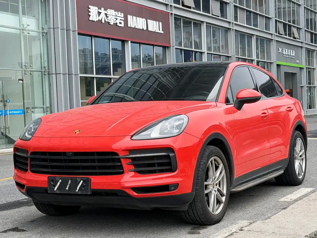 Porsche Cayenne 2019 — фото 1