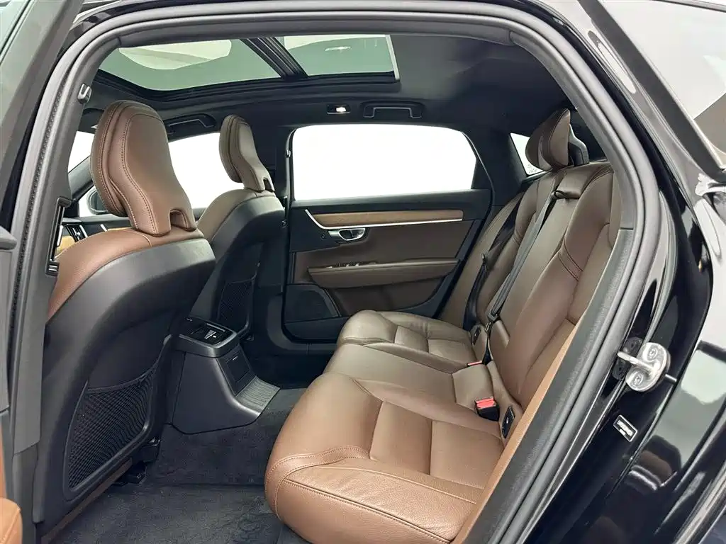 Volvo S90 PHEV 2024 — фото 19