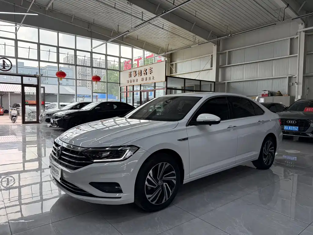 Volkswagen Sagitar 2022