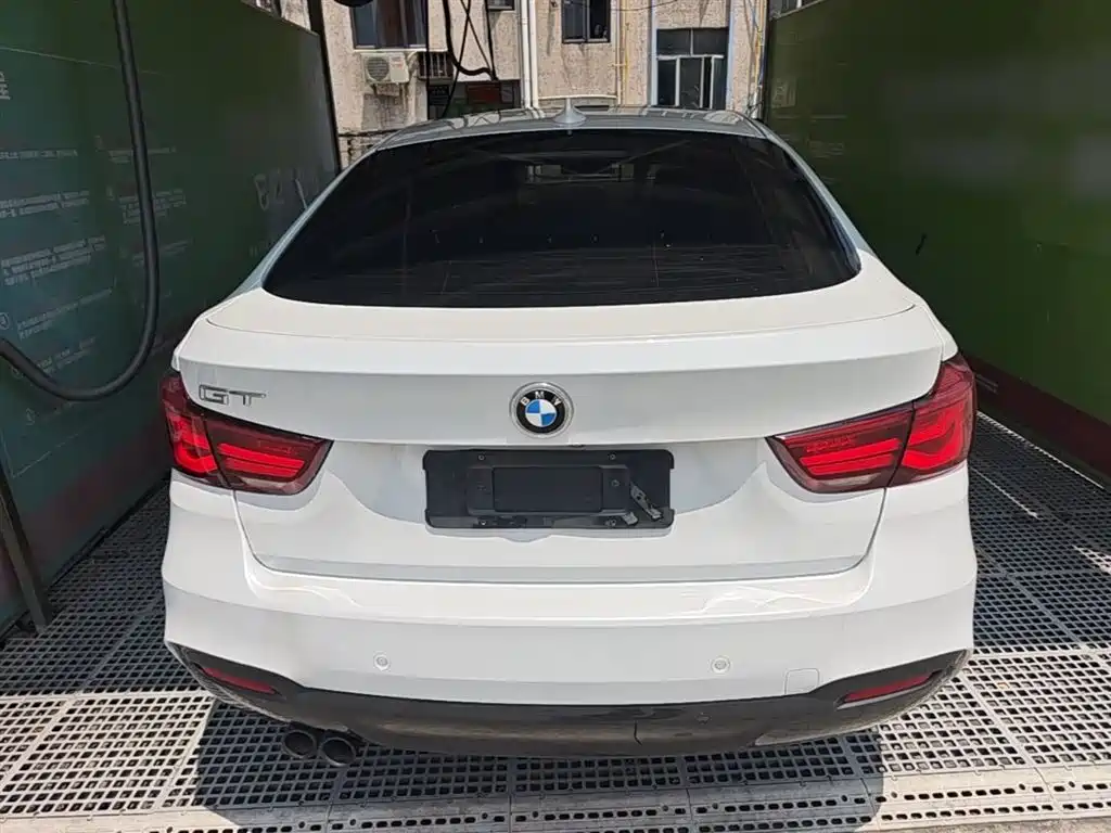 BMW 3 Series GT 2020 — фото 6