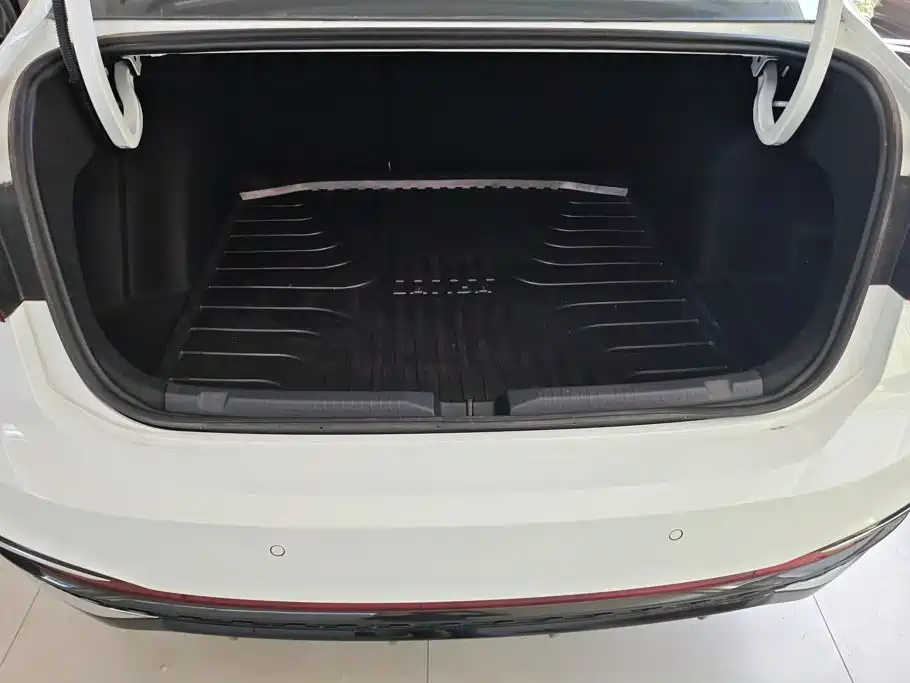 Volkswagen Lavida 2024