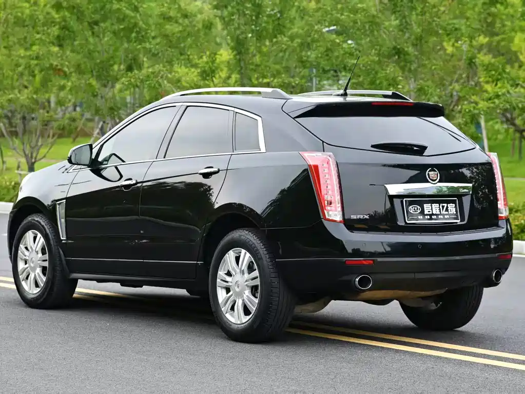 Cadillac SRX 2013 — фото 16