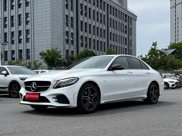 Mercedes-Benz C-Class 2021