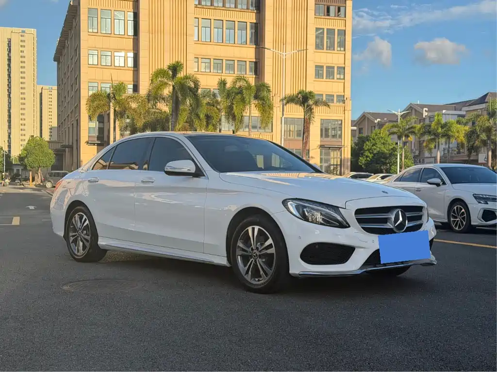 Mercedes-Benz C-Class 2018