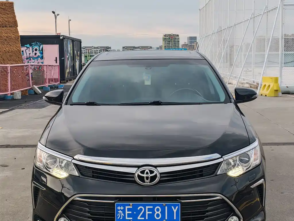 Toyota Camry 2016