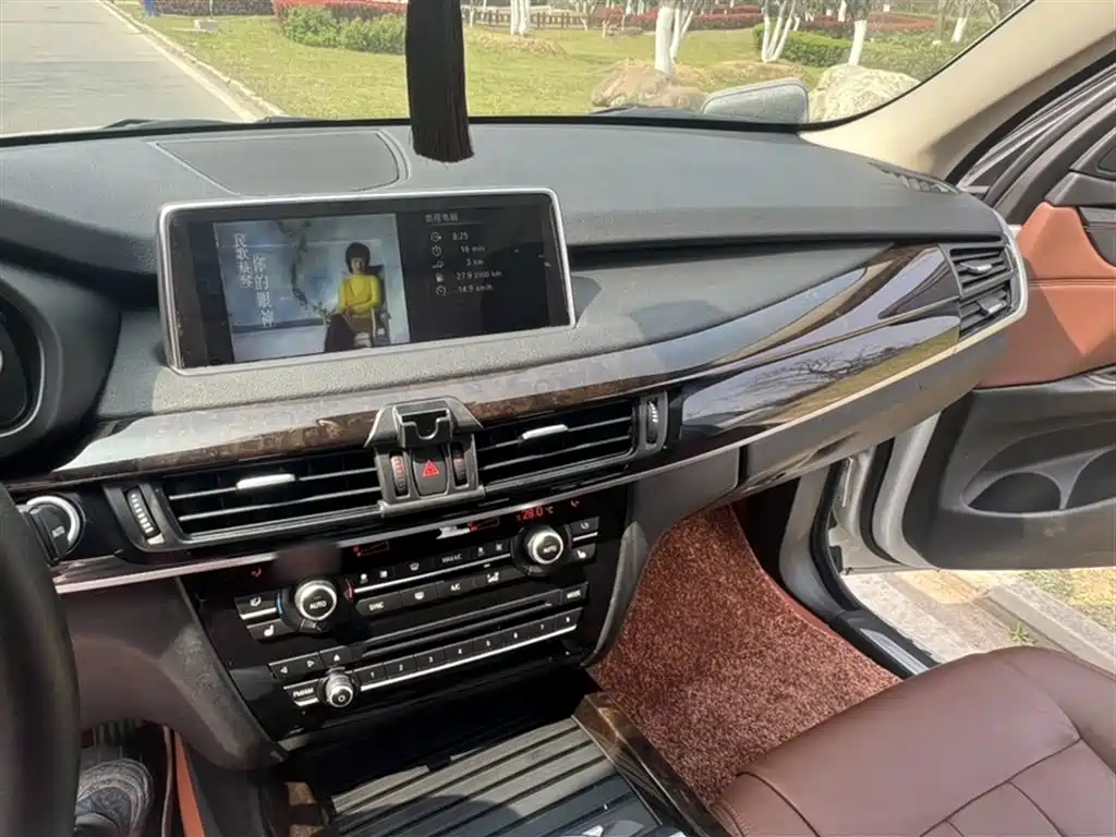 BMW X5 2015 — фото 17
