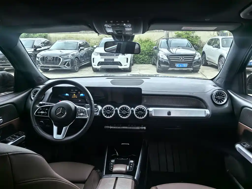 Mercedes-Benz GLB 2023 — фото 15