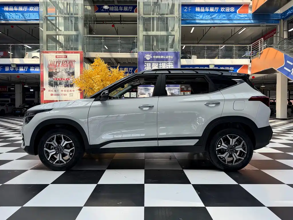 Kia KX3 2021 — фото 14