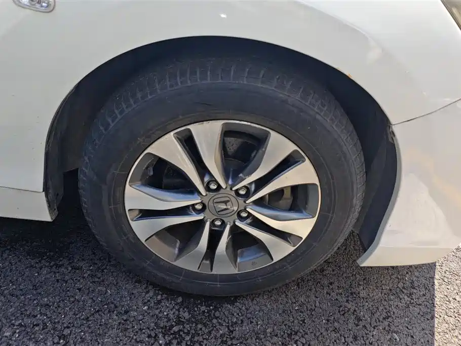 Honda Accord 2015 — фото 6
