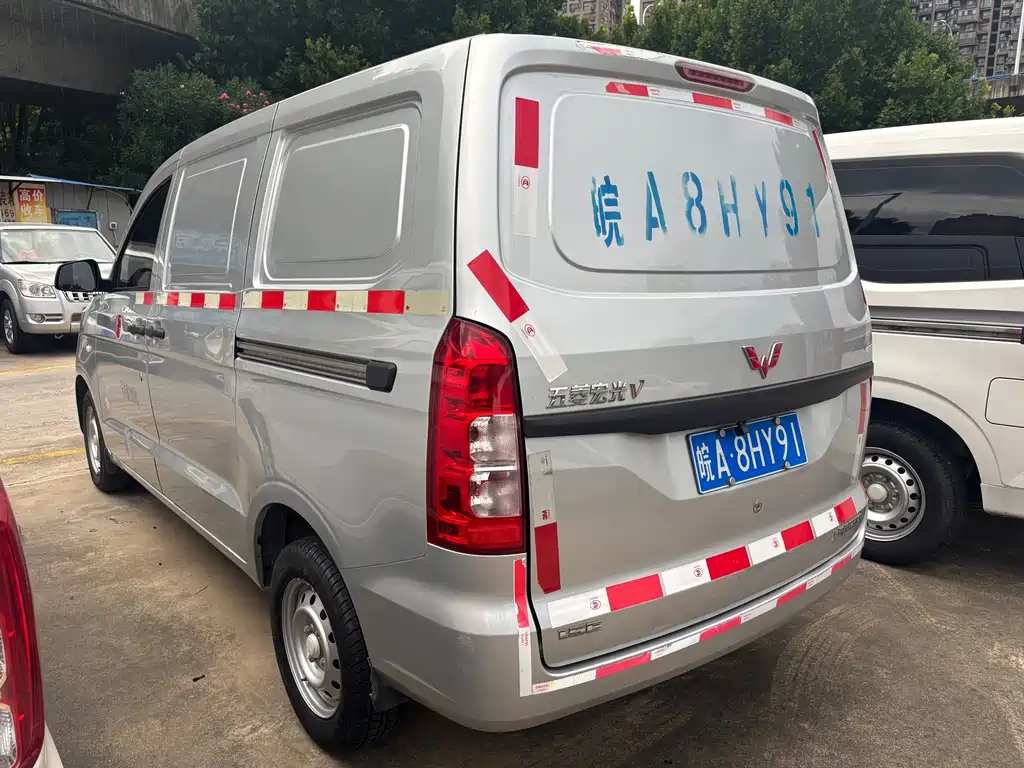 Wuling Hongguang V 2021 — фото 6