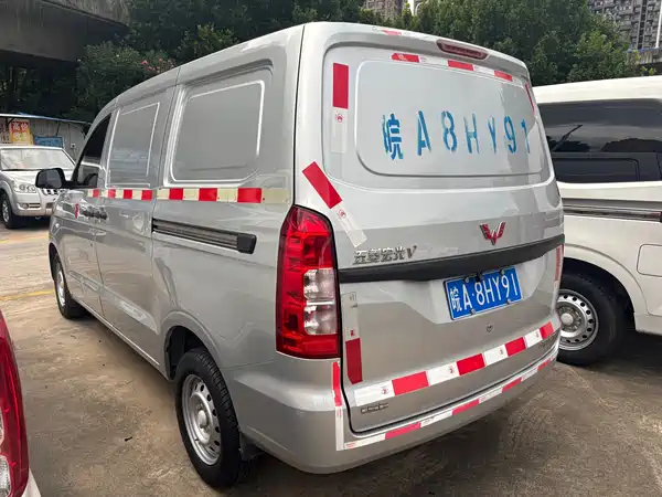 Wuling Hongguang V 2021