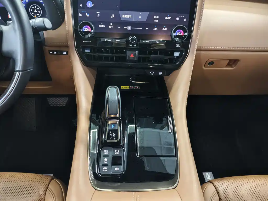 Toyota Alphard 2023 — фото 16