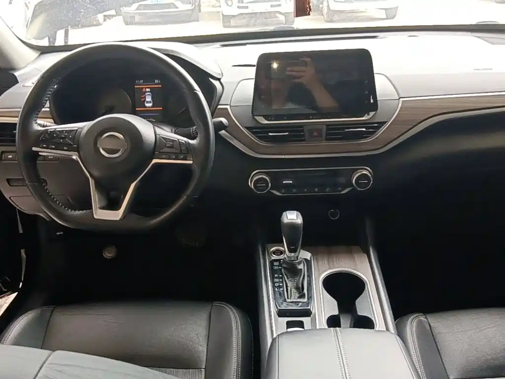 Nissan Teana 2022 — фото 10