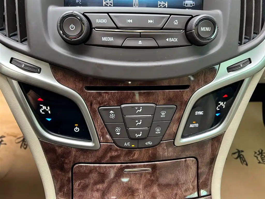 Buick LaCrosse 2014 — фото 12