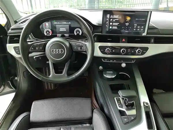 Audi A4L 2020
