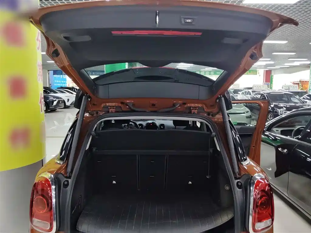 MINI Countryman 2018 — фото 15