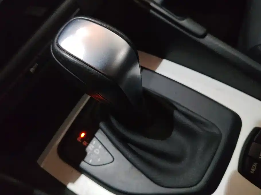 BMW X1 2013 — фото 16