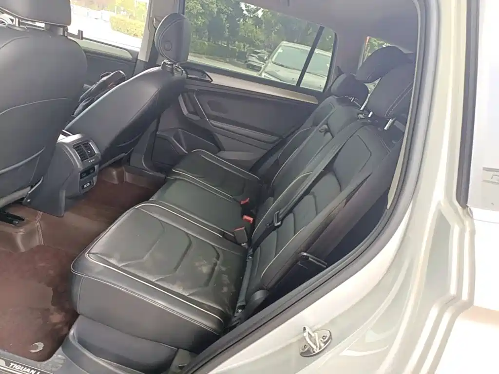 Volkswagen Tiguan L 2017 — фото 17