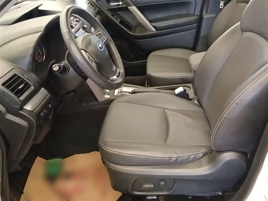 Subaru Forester 2014 — фото 15
